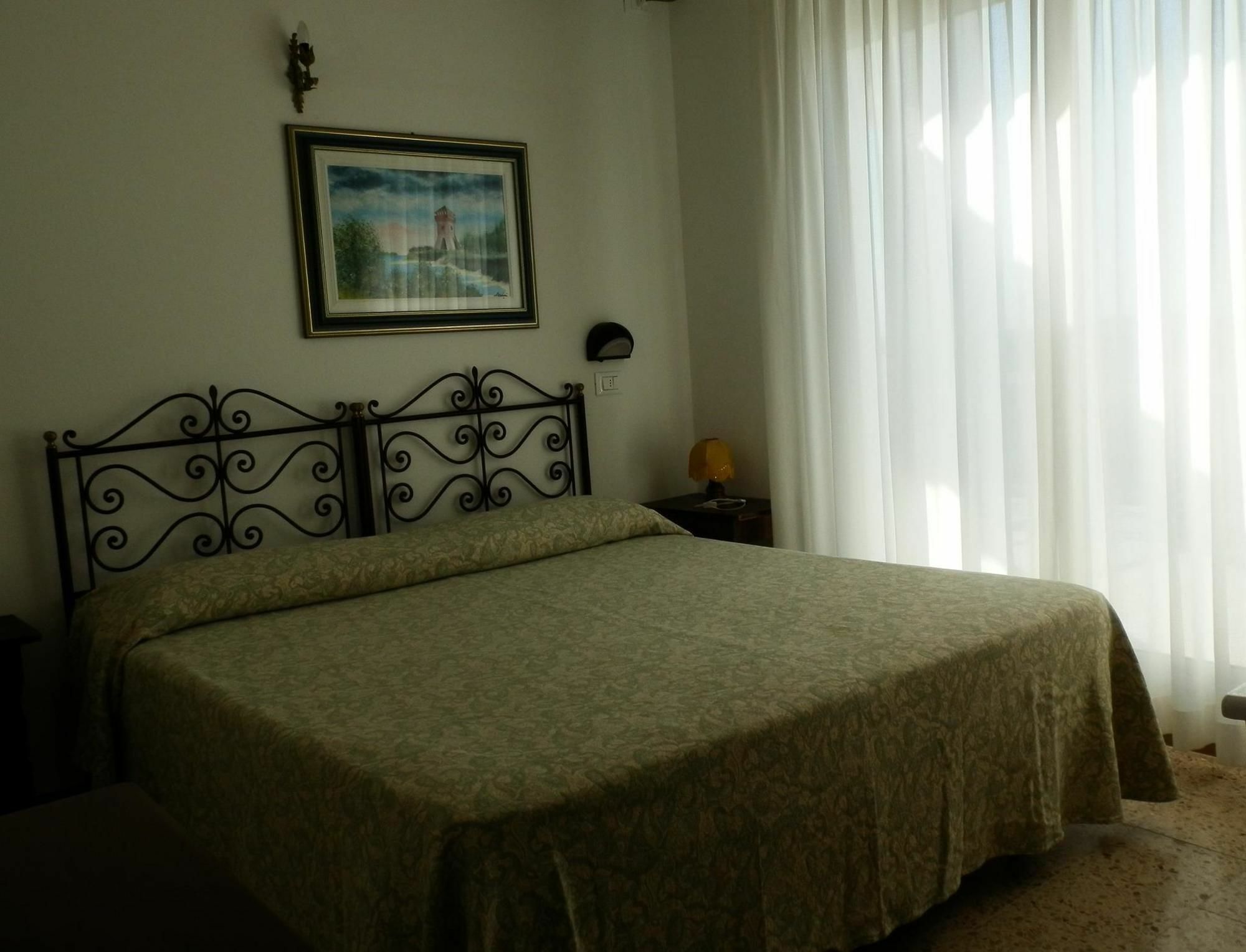 Hotel Nautic B&B Bellaria-Igea Marina Exterior foto